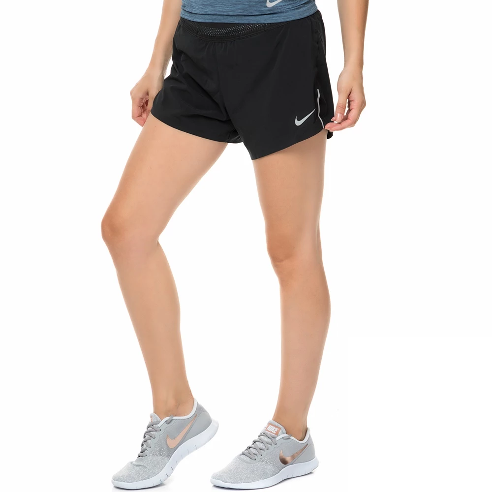 NIKE Γυναικείο αθλητικό σορτς AROSWFT SHORT 4IN μαύρο 2 NIKE Γυναικείο αθλητικό σορτς AROSWFT SHORT 4IN μαύρο - Image 2