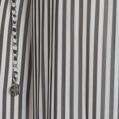 Γυναικεία ψηλόμεση παντελόνα CHERYL GUESS ριγέ ασπρόμαυρη -DealsΠαντελόνια Store 1613731.0 9171 4 guess γυναικεία ψηλόμεση παντελόνα cheryl guess ριγέ ασπρόμαυρη x1000