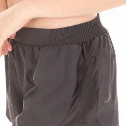 Γυναικείο σορτς για τρέξιμο Nike Tempo μαύρο 8 Γυναικείο σορτς για τρέξιμο Nike Tempo μαύρο -DealsΠαντελόνια Store 1689942.1 7171 4 nike γυναικείο σορτς για τρέξιμο nike tempo μαύρο x1000