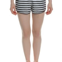 Γυναικείο σορτς NIKE WVN LA ασπρόμαυρο