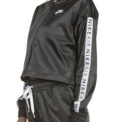 Γυναικείο σατέν τζάκετ φόρμας NIKE μαύρο -DealsΠαντελόνια Store 1732270.1 7171 3 nike γυναικείο σατέν τζάκετ φόρμας nike μαύρο x1000