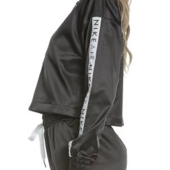 Γυναικείο σατέν τζάκετ φόρμας NIKE μαύρο -DealsΠαντελόνια Store 1732270.1 7171 4 nike γυναικείο σατέν τζάκετ φόρμας nike μαύρο x1000