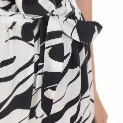 Γυναικεία ψηλόμεση παντελόνα BYBLOS ALGORITMO μαύρη 7 Γυναικεία ψηλόμεση παντελόνα BYBLOS ALGORITMO μαύρη -DealsΠαντελόνια Store 1745222.0 0203 4 byblos γυναικεία ψηλόμεση παντελόνα byblos algoritmo μαύρη x1000