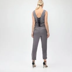 Γυναικεία ολόσωμη φόρμα BOSS Aloyette Jumpsuit γκρι -DealsΠαντελόνια Store 1754984.0 0080 3 boss γυναικεία ολόσωμη φόρμα boss aloyette jumpsuit γκρι x1000