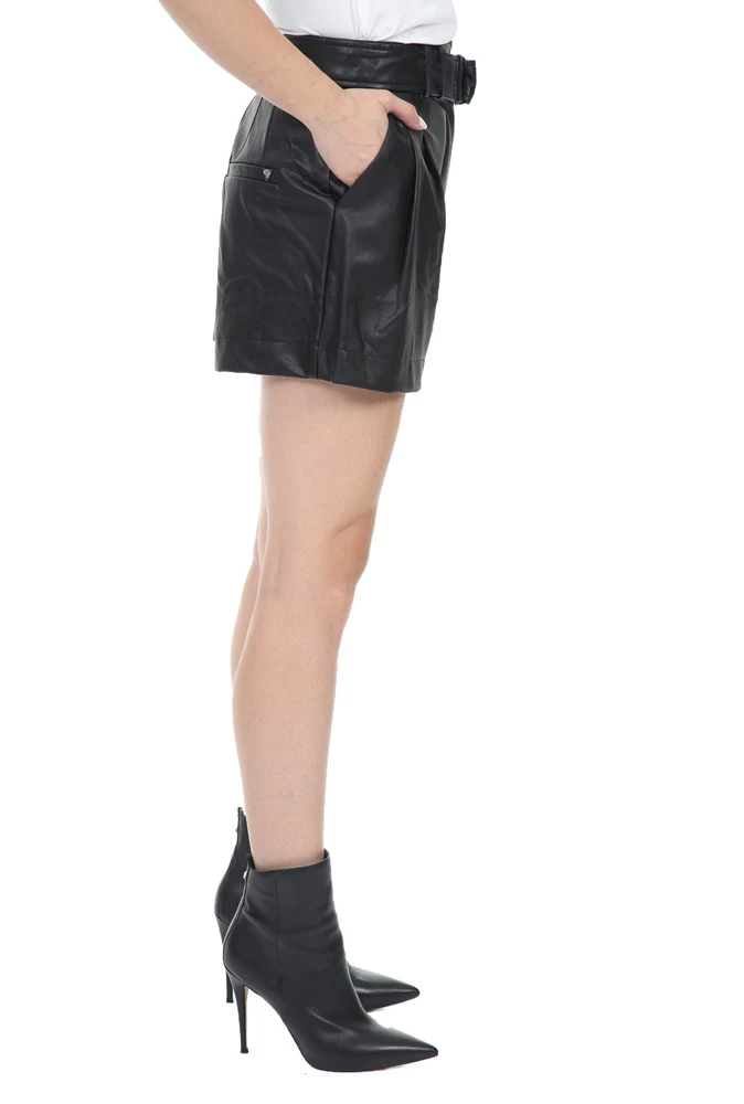 Γυναικείο σορτς GUESS AVA SHORTS BONDED JERSEY FA μαύρο 2 Γυναικείο σορτς GUESS AVA SHORTS BONDED JERSEY FA μαύρο - Image 2