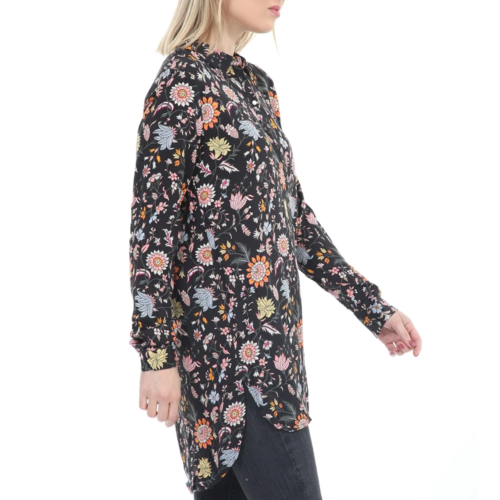 Γυναικεία πουκαμίσα GARCIA JEANS μαύρη με λουλούδια 2 Γυναικεία πουκαμίσα GARCIA JEANS μαύρη με λουλούδια - Image 2