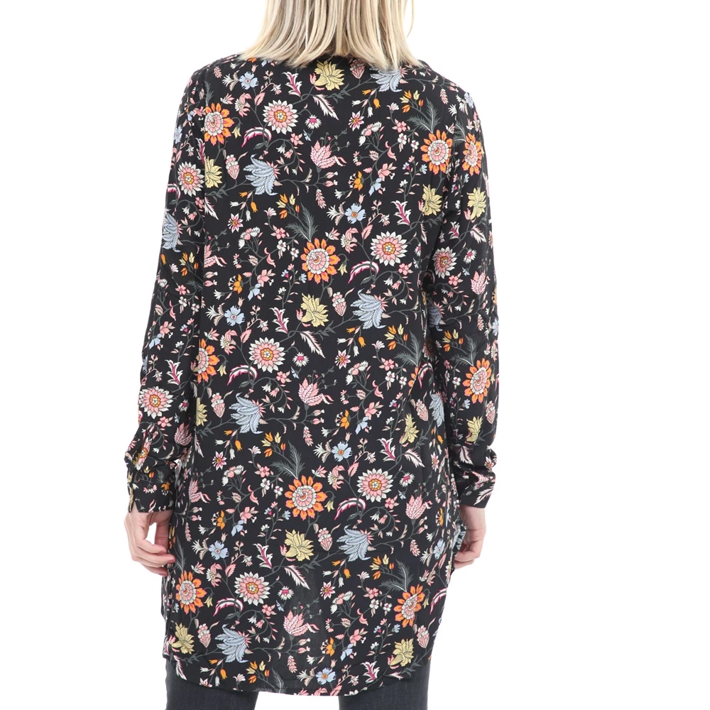 Γυναικεία πουκαμίσα GARCIA JEANS μαύρη με λουλούδια 3 Γυναικεία πουκαμίσα GARCIA JEANS μαύρη με λουλούδια - Image 3