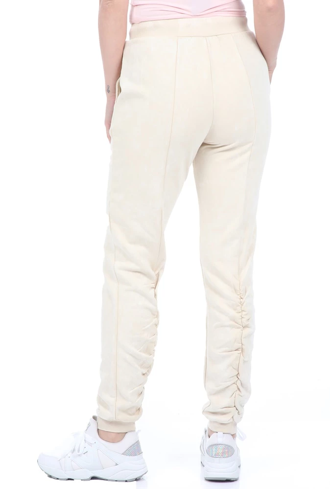 Γυναικείο παντελόνι φόρμας KENDALL + KYLIE BACK RUCHING εκρού 3 Γυναικείο παντελόνι φόρμας KENDALL + KYLIE BACK RUCHING εκρού - Image 3