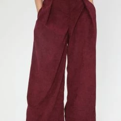 Γυναικεία παντελόνα GAUDI FASHION μελιτζανί