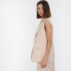 Γυναικείο αμάνικο σακάκι ATTRATTIVO μπεζ
