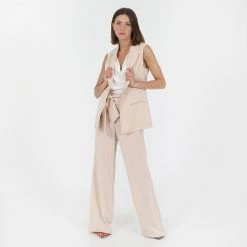 Γυναικείο αμάνικο σακάκι ATTRATTIVO μπεζ 6 Γυναικείο αμάνικο σακάκι ATTRATTIVO μπεζ -DealsΠαντελόνια Store 1841439.0 l0ss 3 attrattivo γυναικείο αμάνικο σακάκι attrattivo μπεζ x1000