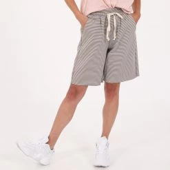 Γυναικεία βερμούδα ATTRATTIVO ριγέ καφέ μπεζ -DealsΠαντελόνια Store 1844120.0 00k4 4 attrattivo γυναικεία βερμούδα attrattivo ριγέ καφέ μπεζ x1000