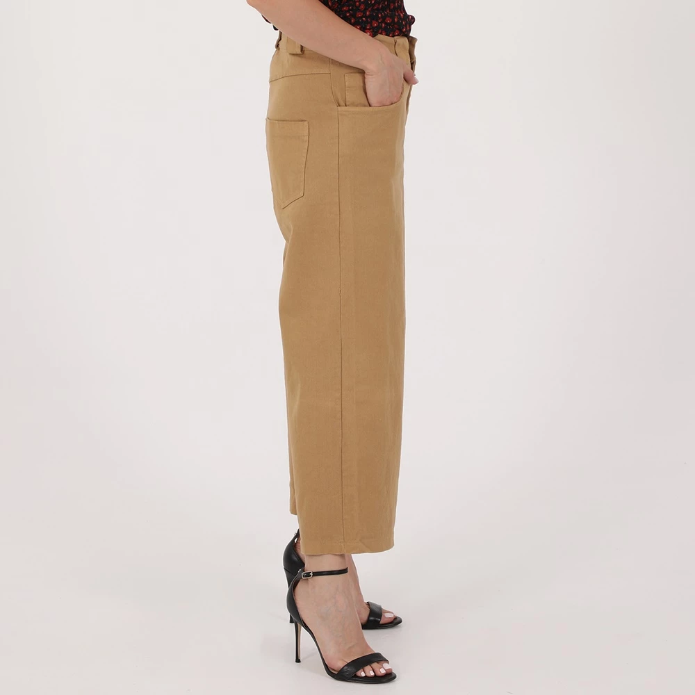 Γυναικεία παντελόνα Cropped STAFF JEANS RAMONNA μπεζ 2 Γυναικεία παντελόνα Cropped STAFF JEANS RAMONNA μπεζ - Image 2