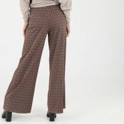 Γυναικεία παντελόνα ATTRATTIVO καφέ -DealsΠαντελόνια Store 1851343.0 0101 3 attrattivo γυναικεία παντελόνα attrattivo καφέ x1000