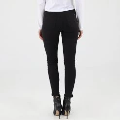 Γυναικείο Jean παντελόνι GANT μαύρο -DealsΠαντελόνια Store 1853716.0 0071 3 gant γυναικείο jean παντελόνι gant μαύρο x1000