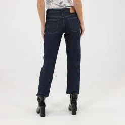 Γυναικείο Jean παντελόνι GANT μπλε -DealsΠαντελόνια Store 1853770.0 0011 3 gant γυναικείο jean παντελόνι gant μπλε x1000