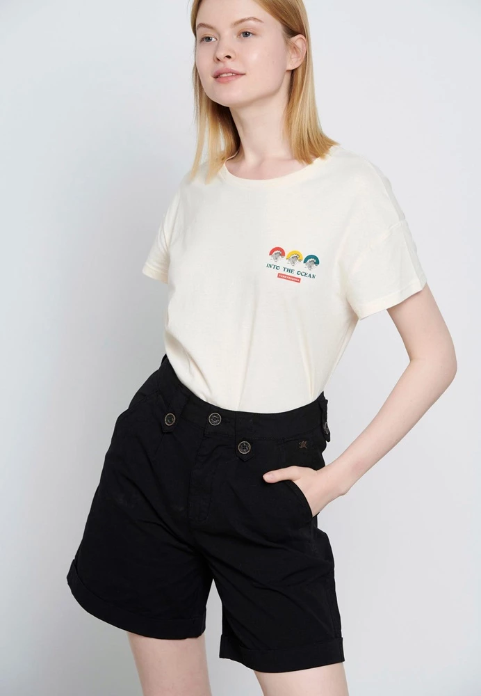 Γυναικεία βερμούδα Chino FUNKY BUDDHA Essential μαύρη 2 Γυναικεία βερμούδα Chino FUNKY BUDDHA Essential μαύρη - Image 2