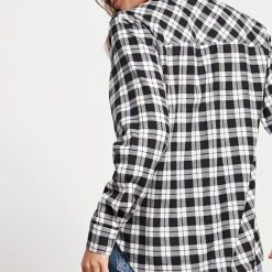 Γυναικείο πουκάμισο FUNKY BUDDHA λευκό μαύρο καρό 9 Γυναικείο πουκάμισο FUNKY BUDDHA λευκό μαύρο καρό -DealsΠαντελόνια Store 7006752.0 0001 5 funky buddha γυναικείο πουκάμισο funky buddha λευκό μαύρο καρό x1000