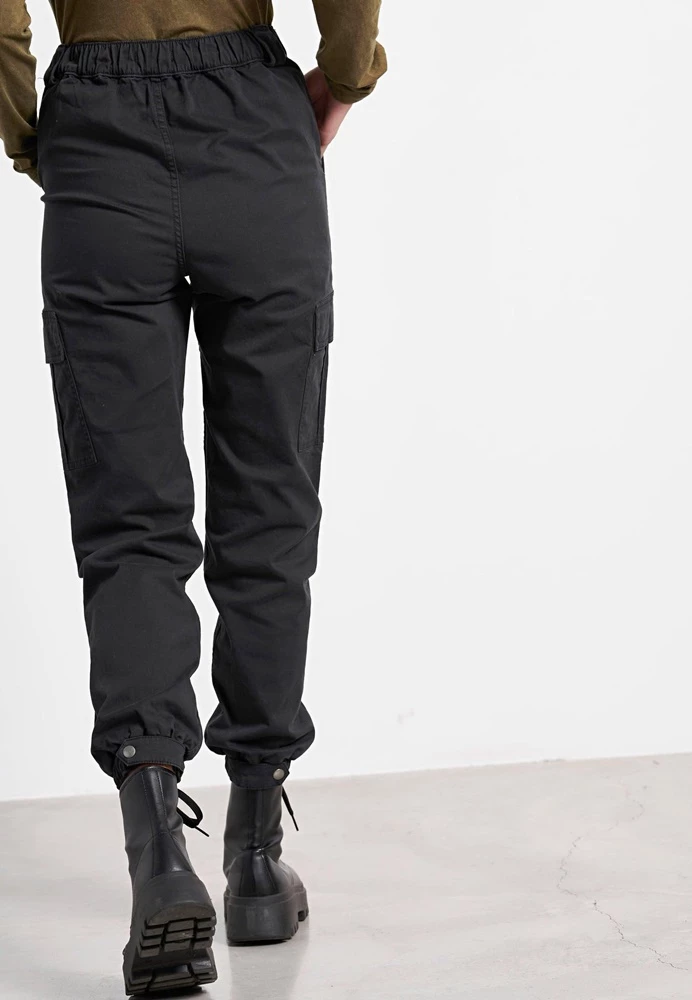 Γυναικείο Cargo παντελόνι FUNKY BUDDHA Comfort-stretch μαύρο 4 Γυναικείο Cargo παντελόνι FUNKY BUDDHA Comfort-stretch μαύρο - Image 4