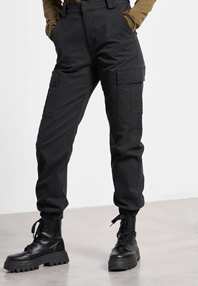 Γυναικείο Cargo παντελόνι FUNKY BUDDHA Comfort-stretch μαύρο 5 Γυναικείο Cargo παντελόνι FUNKY BUDDHA Comfort-stretch μαύρο - Image 5