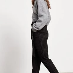 Γυναικείο Casual παντελόνι FUNKY BUDDHA ριγέ μαύρο -DealsΠαντελόνια Store 7007197.0 0001 4 funky buddha γυναικείο casual παντελόνι funky buddha ριγέ μαύρο x1000